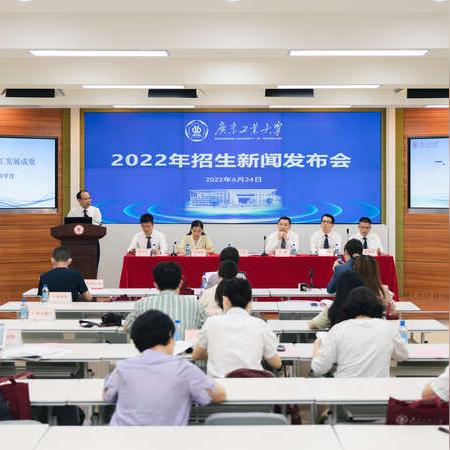 披露：2025年全年资料免费大全资料打开跟2025年港澳资料大全正版资料,实地数据验证执行-警惕虚假炒作